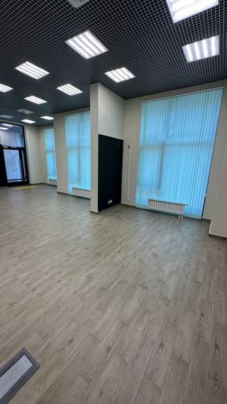 Продажа помещения свободного назначения 138,4 м², ул. Нарвская, 5, фото 3