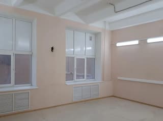 Аренда помещения свободного назначения 551 м², ул. Бабаевская, 4, фото 1