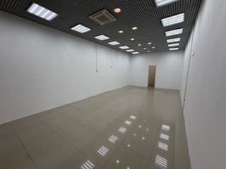 Аренда помещения свободного назначения 54,7 м², ул. Поляны, 8, фото 1