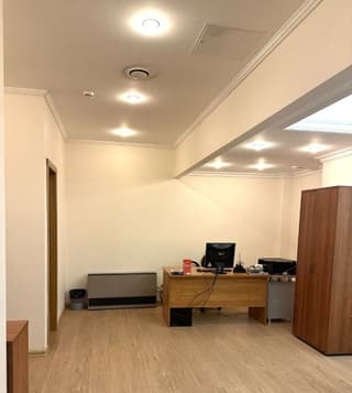 Аренда офиса 26,4 м², пл. Евразии, 2, фото 1