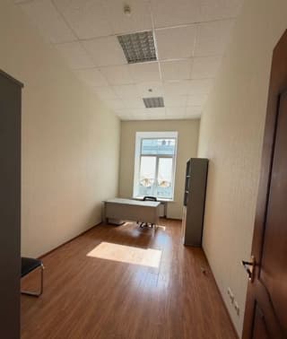 Аренда помещения свободного назначения 15,8 м², ул. Кузнецкий Мост, 21/5, фото 1