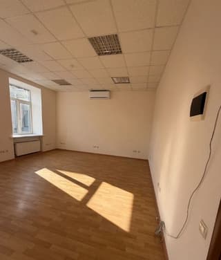 Аренда помещения свободного назначения 31,8 м², ул. Кузнецкий Мост, 21/5, фото 2