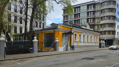 Отдельно стоящее здание, ул. Бурденко, 12, фото 3