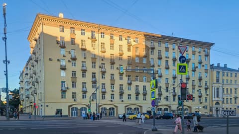 Жилой дом, просп. Мира, 54, фото 1