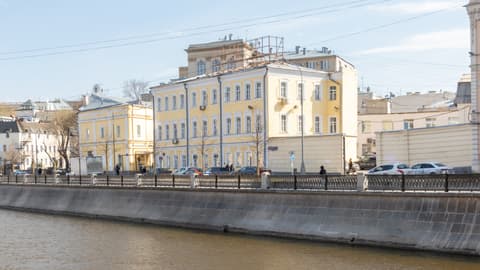 Отдельно стоящее здание, Овчинниковская наб., 6с3, фото 2