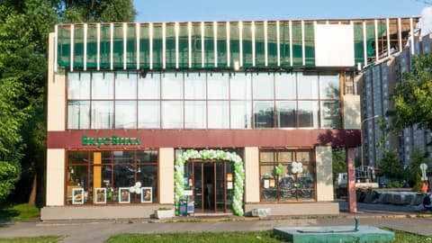 Торговый центр, ул. Декабристов, 21Г, фото 2