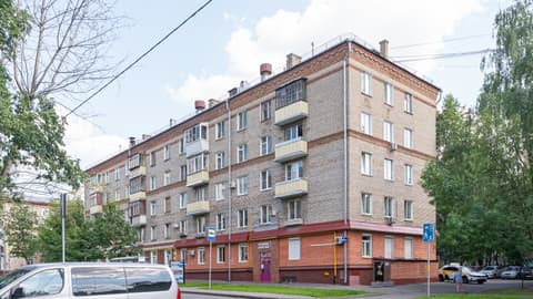 Жилой дом, просп. 40 лет Октября, 12/10, фото 1