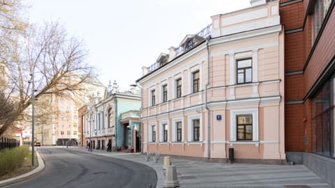 Отдельно стоящее здание, Средний Овчинниковский пер., 8с2, фото 2