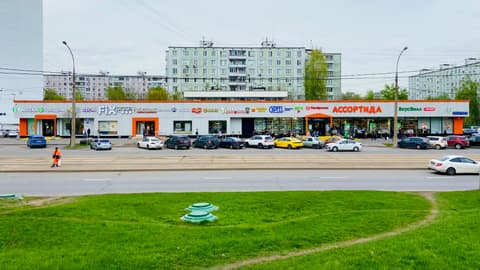 Торговый центр, ул. Маршала Катукова, 11к1, фото 1