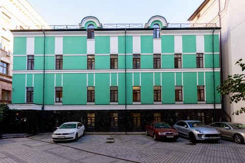 Отдельно стоящее здание, Кривоарбатский пер., 13с2, фото 1