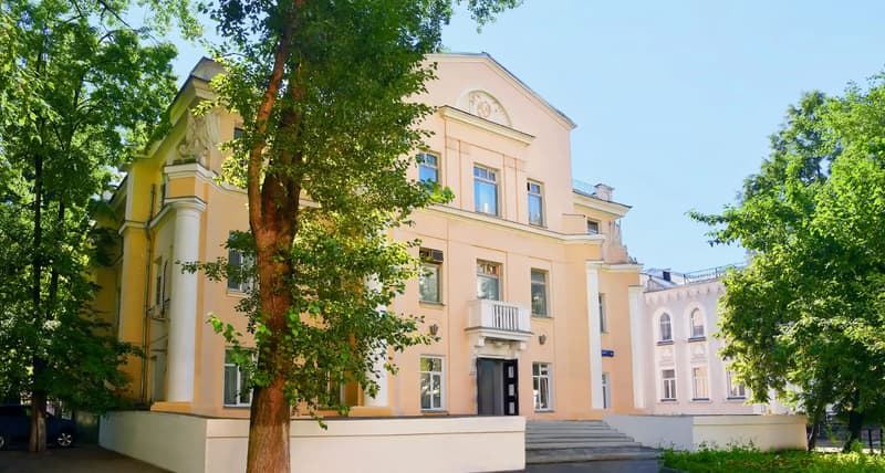 Продажа помещения свободного назначения 3299,8 м², Милютинский пер., 18А