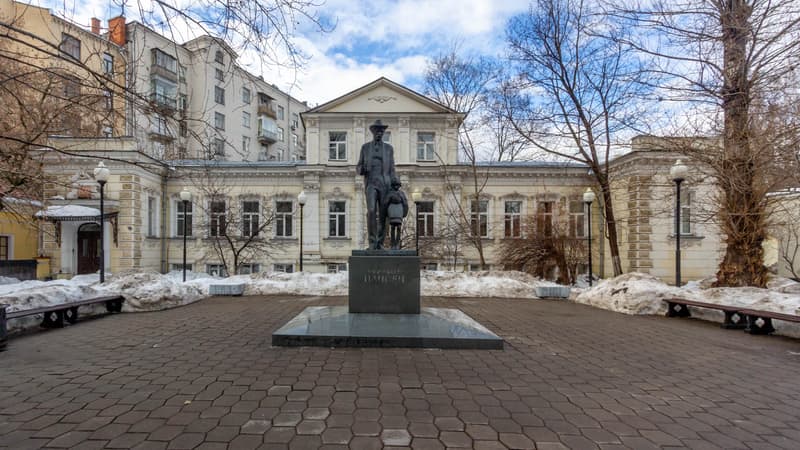 Продажа помещения свободного назначения 963,3 м², Большой Лёвшинский пер., 6с1
