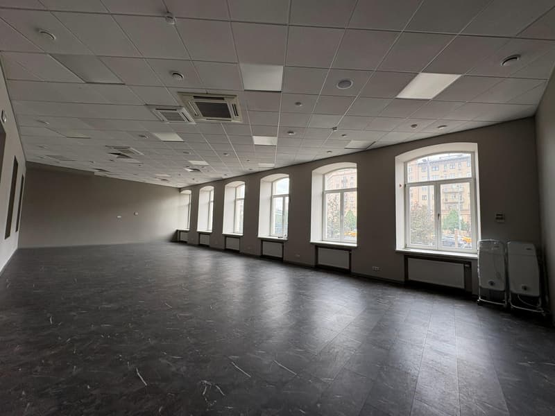 Аренда помещения свободного назначения 384,1 м², Смоленский б-р, 4