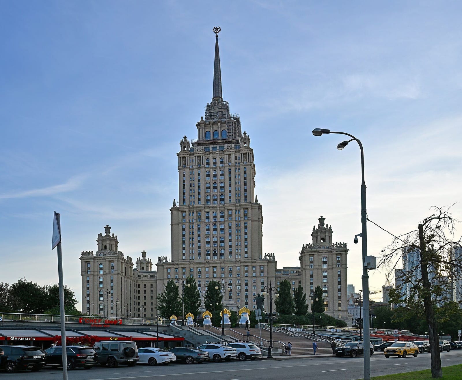 Гостиница «Украина», последняя из сталинских высоток. сентябрь 2025