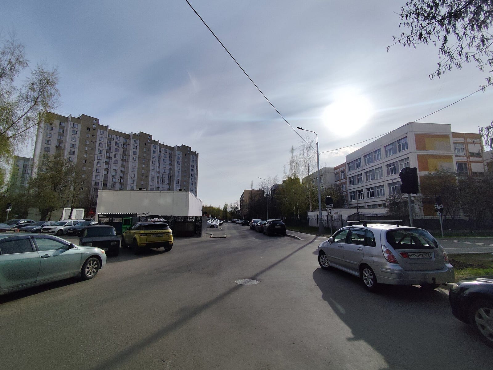 Улица в 1-м микрорайоне Новокосино. апрель 2026