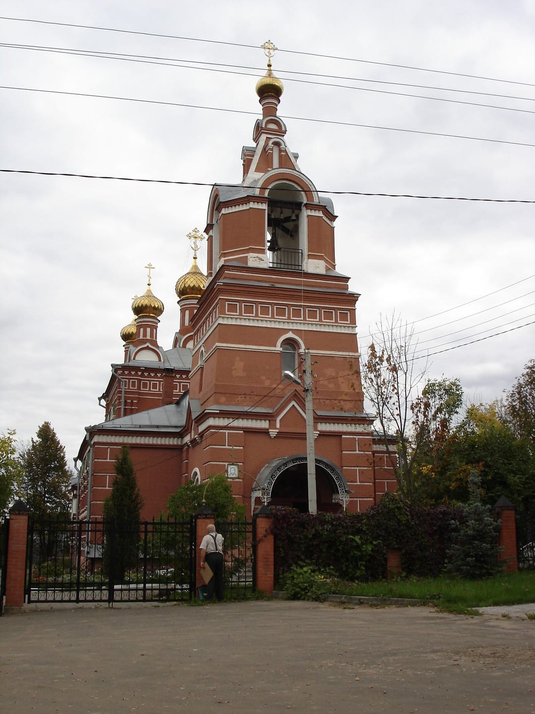 Церковь Спаса Нерукотворного Образа 1895 года в деревне Большое Свинорье. сентябрь 2012